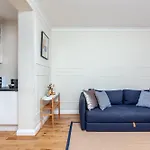 Chic&Charming Chelsea 2 Bed Flat