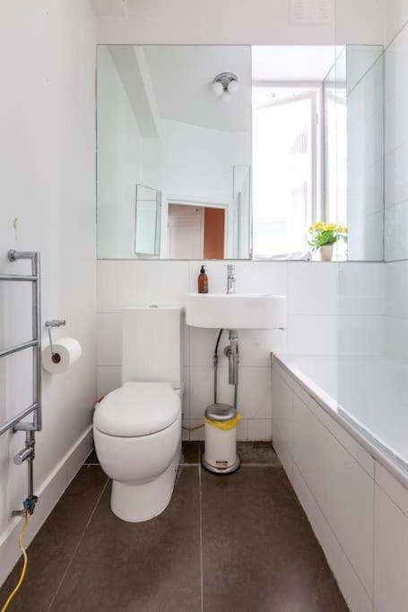 Chic&charming Chelsea 2 Bed Flat Appartamento
